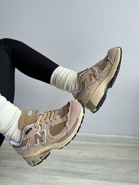 Кросівки New Balance 2002R Beige 11783 фото
